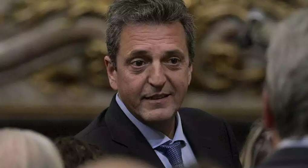 En menos de un mes Silvina Batakis deja de ser ministra, se hará cargo del  ministerio Sergio Massa - El Fueguino