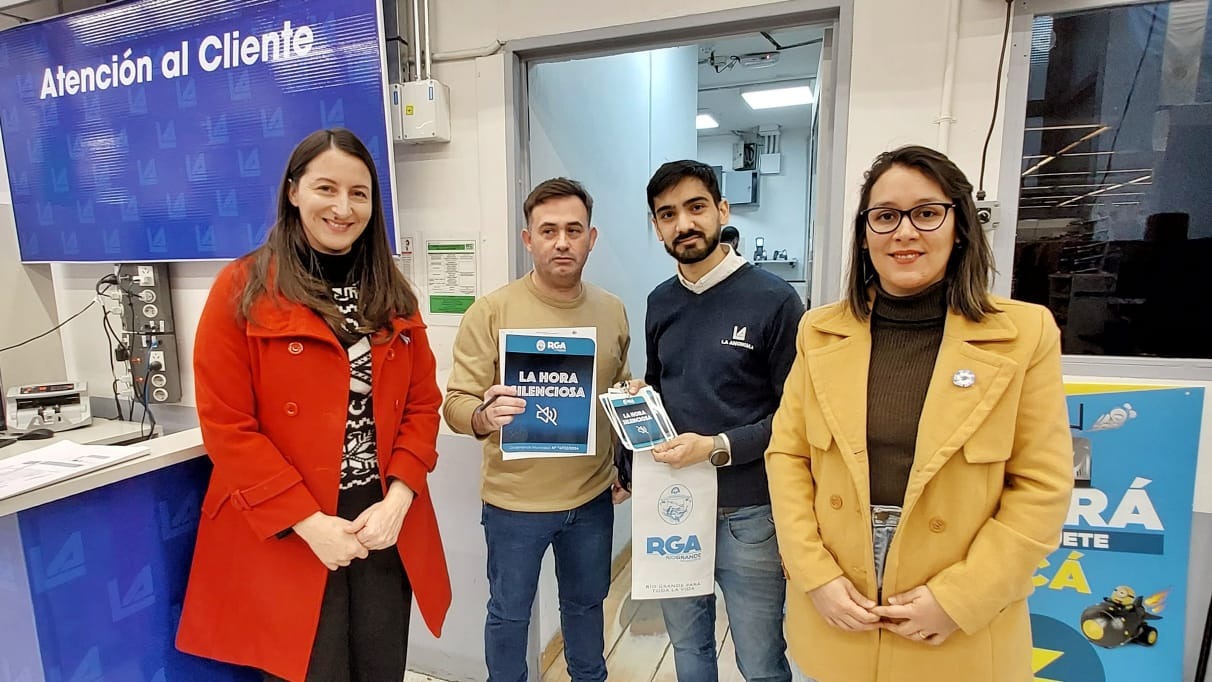 Cumplimiento de “La Hora Silenciosa”: Se hizo entrega de cartelería y credenciales