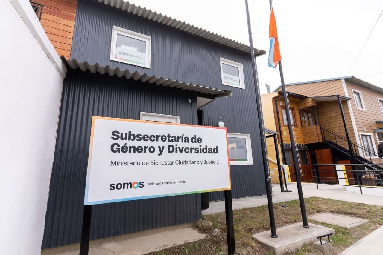 Melella encabezó la reinauguración de las oficinas remodeladas de la Subsecretaria de Género y Diversidad en Ushuaia