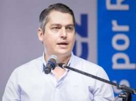 Martín Perez presentó ante el FAMP un esquema para sostener ingresos de trabajadores desvinculados de la industria fueguina