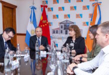 Von Der Thusen solicitó al Embajador de China inversiones para Río Grande