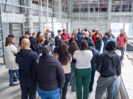 Nadadores riograndenses y sus familias recorrieron el Natatorio Olímpico