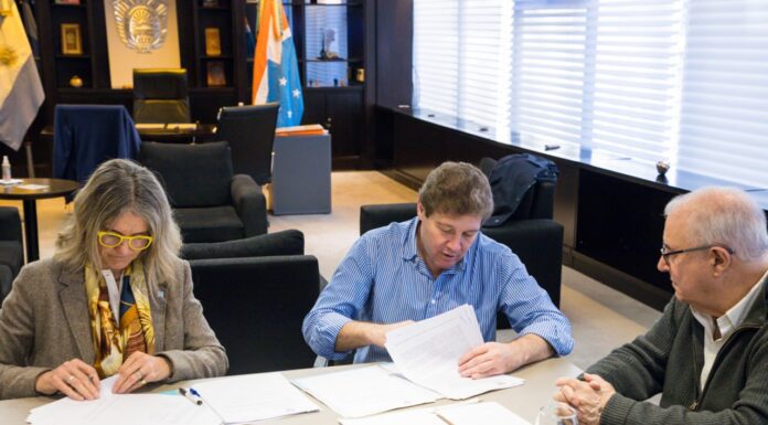 Tierra del Fuego y SENASA firman un convenio estratégico para transformar a la provincia en el Polo Acuícola Austral