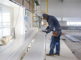 Avanzan los trabajos en la sala de máquinas del Natatorio Olímpico