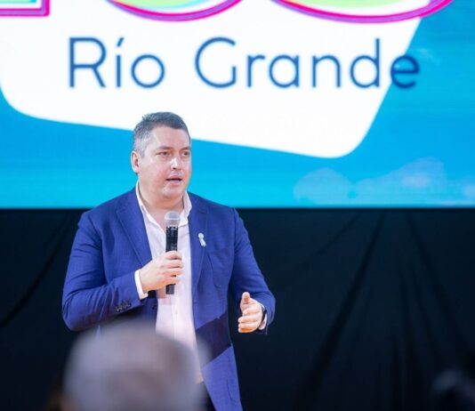 En el 105° aniversario, Martín Perez llamó a defender Río Grande y a enfrentar la crisis «abrazados como comunidad»