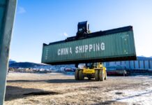 Ya se descargó el 25% del equipamiento de la nueva usina de Ushuaia