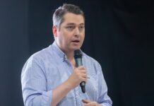 “Desmantelan el trabajo fueguino”: Martín Perez reclamó defender el empleo y pidió responsabilidad a las empresas