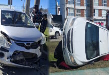 Choque entre dos vehículos terminó con un vuelco y una conductora atrapada