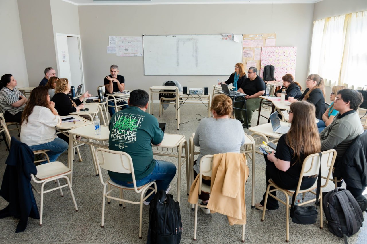 Transformación Educativa: el ministerio y asesores pedagógicos acuerdan avanzar en la revisión de sus fuunciones