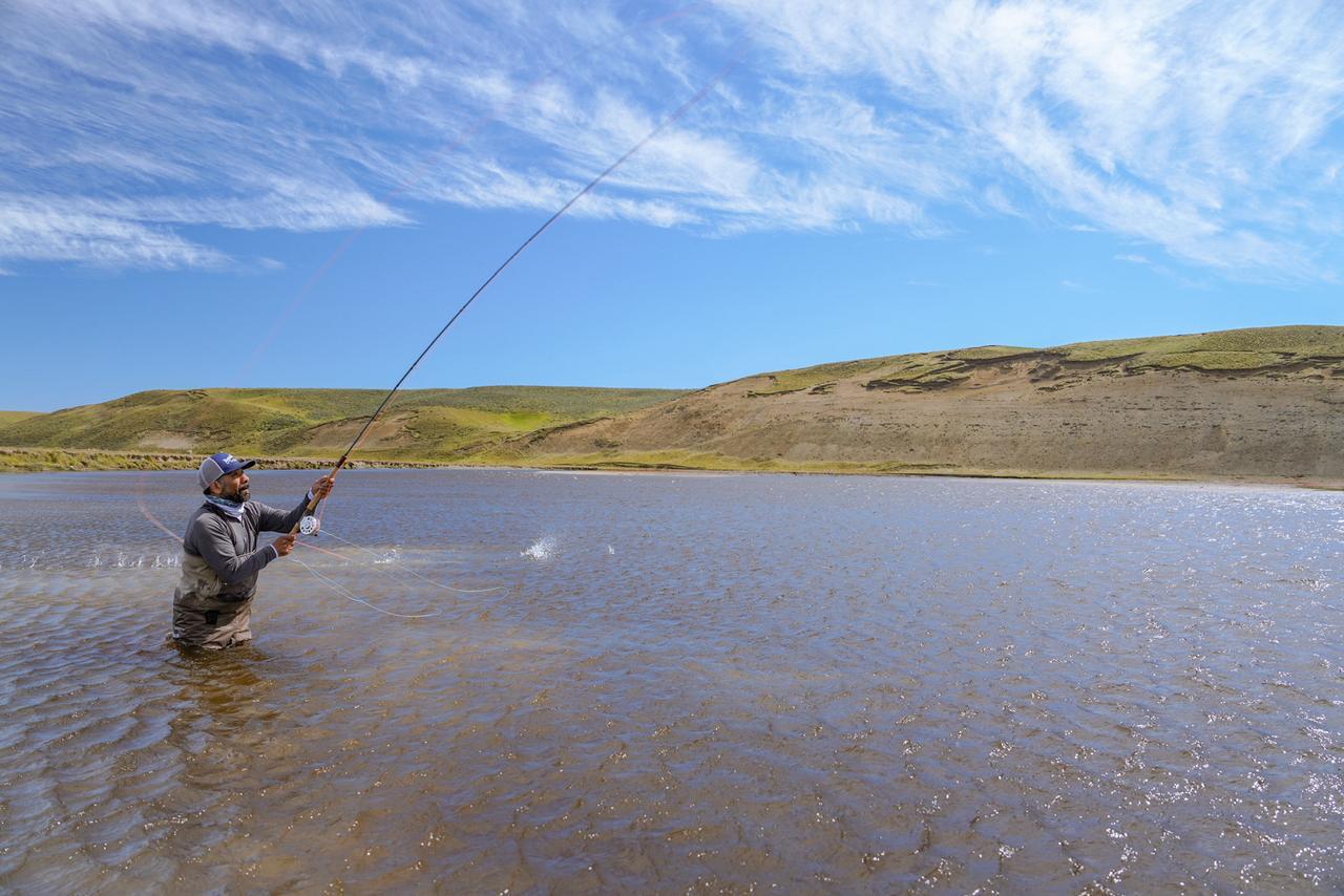 Pesca deportiva: la temporada comienza el 30 de octubre y el permiso costará $90.000